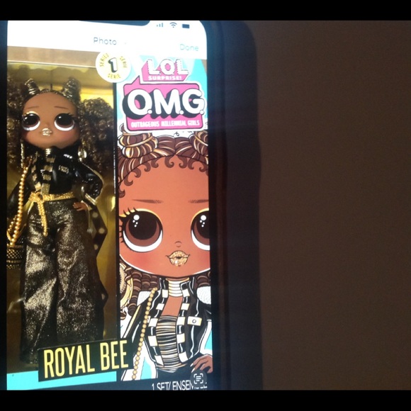 LOL Royal Bee Doll. Can Mail Today - Picture 2 of 3